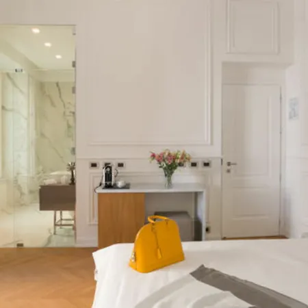 Via Chiodo Luxury בית הארחה