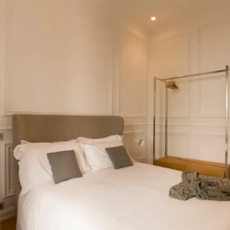 Guest house Via Chiodo Luxury 2*