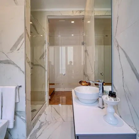 Via Chiodo Luxury 4* Специя