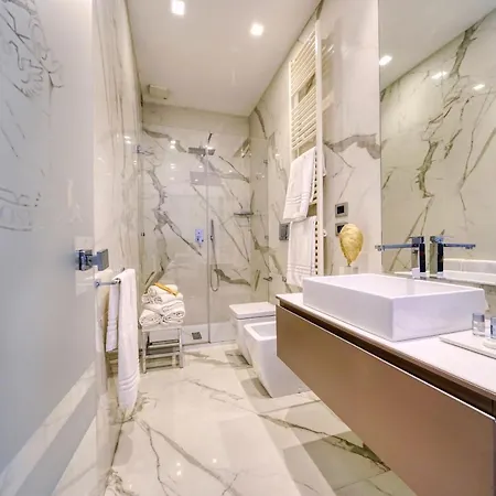 Гостевой дом Via Chiodo Luxury 4*