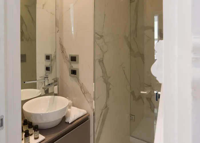 Πανσιόν Via Chiodo Luxury 4*